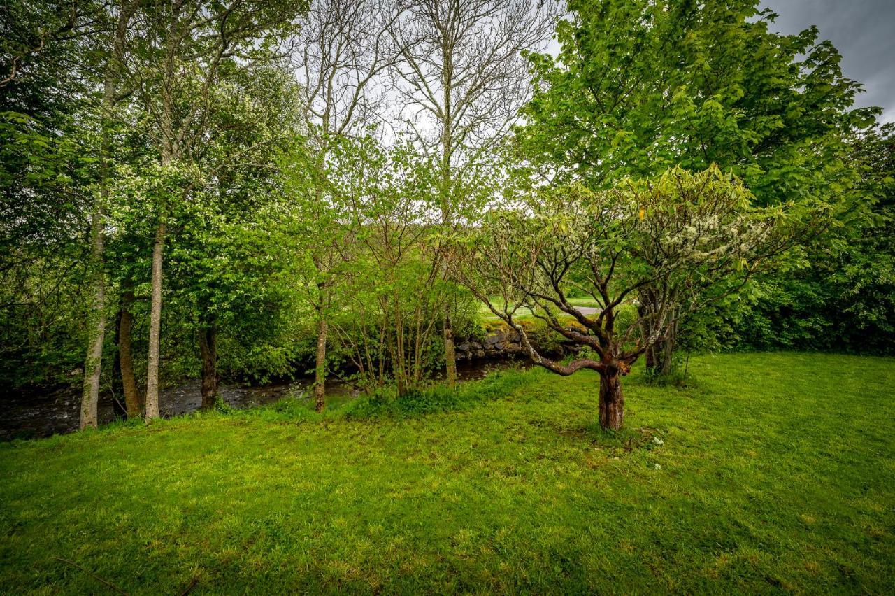 Loch Ness Bunk Inn Drumnadrochit Zewnętrze zdjęcie